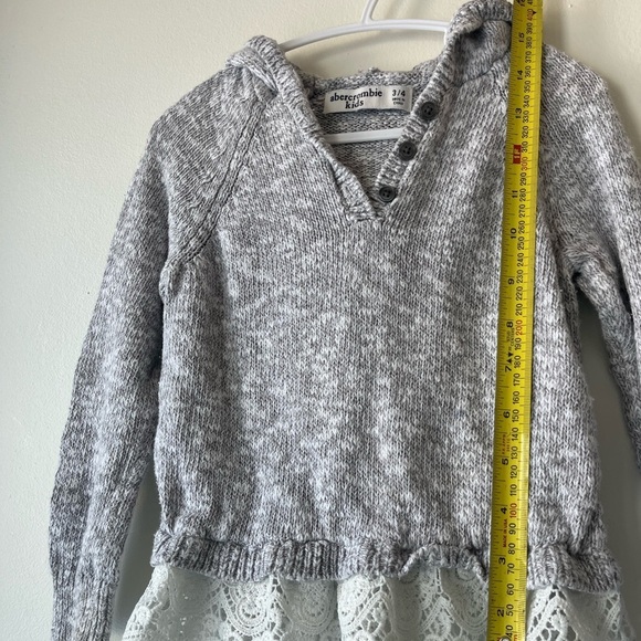 Abercrombie Kids girls cozy cotton hooded sweater with lace layer size 3-4 - Picture 6 of 9
